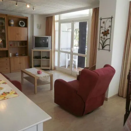 Carabeo 3 Dorm Apartment *